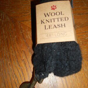 Wool Knitted Black 48" Leash New